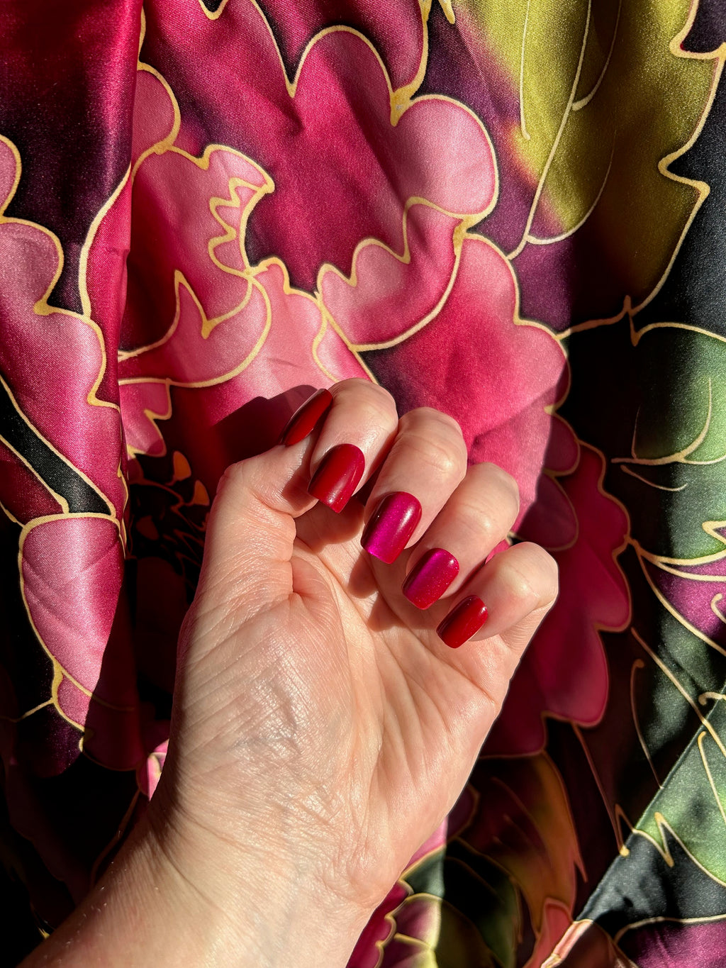 Ruby Slippers Press-On Nails (medium square)