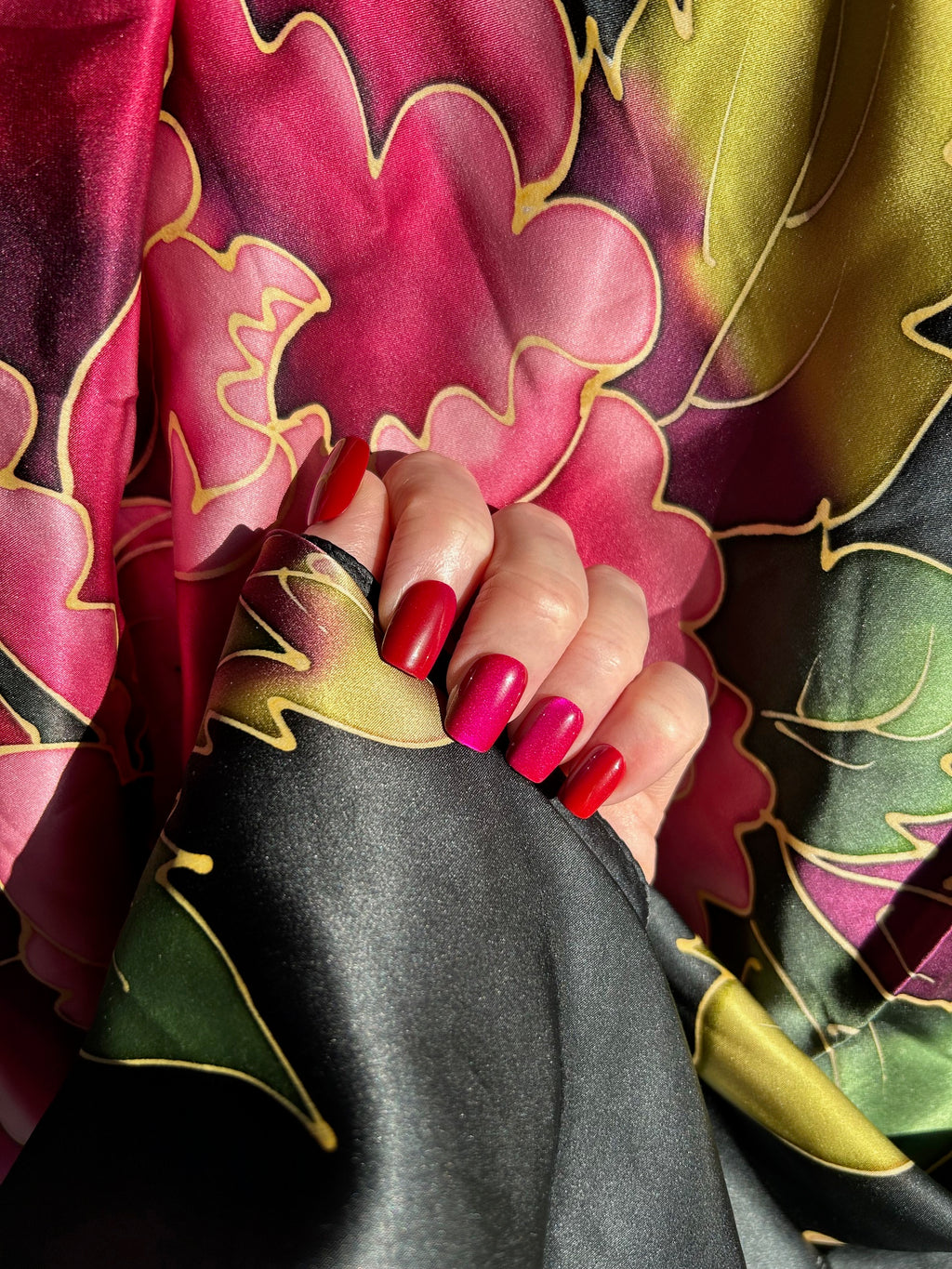 Ruby Slippers Press-On Nails (medium square)