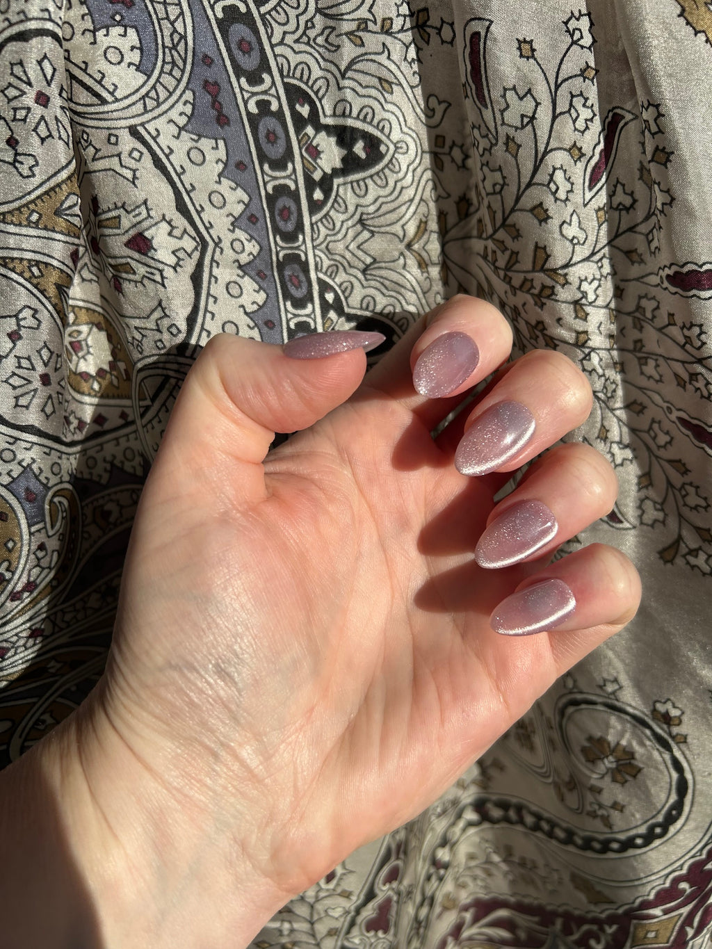 Lavender Light handmade Press-On Nails (medium almond) - LARGE NAIL SIZE