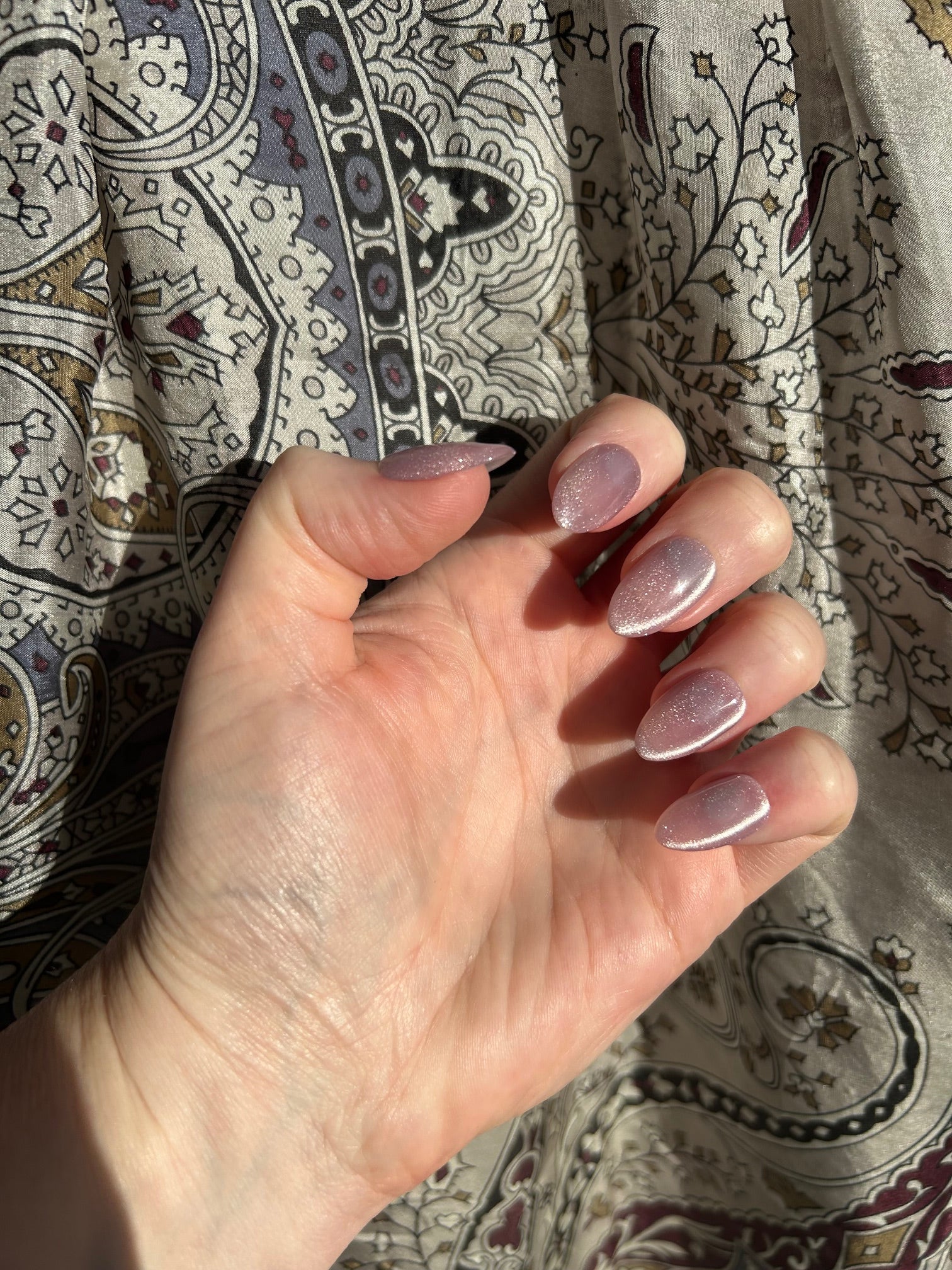 Lavender Light handmade Press-On Nails (medium almond) - LARGE NAIL SIZE