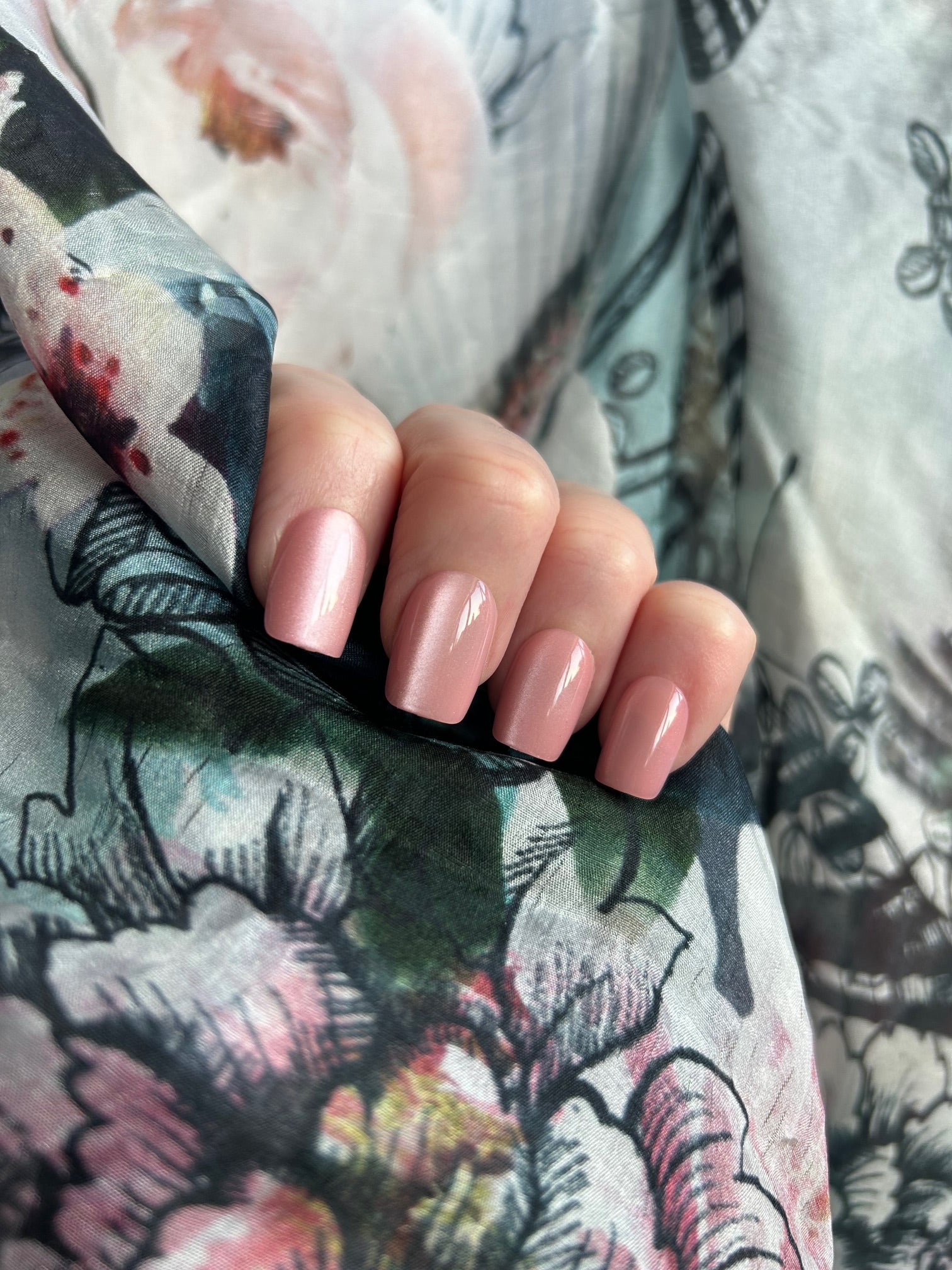 Pink Lemonade Press-On Nails (medium square)