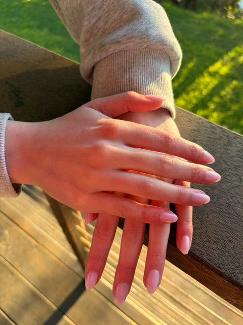 Strawberry Sundae Press-On Nails (medium almond)