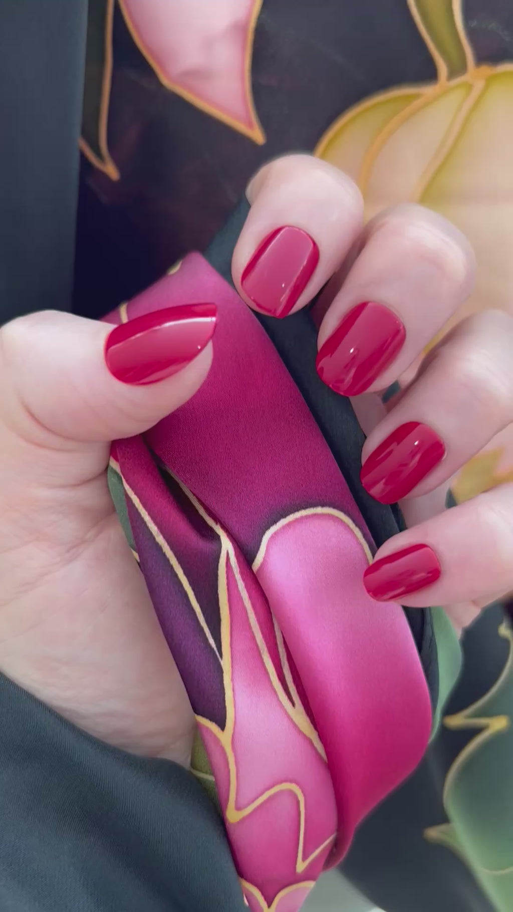 Flame Press-On Nails (short oval)