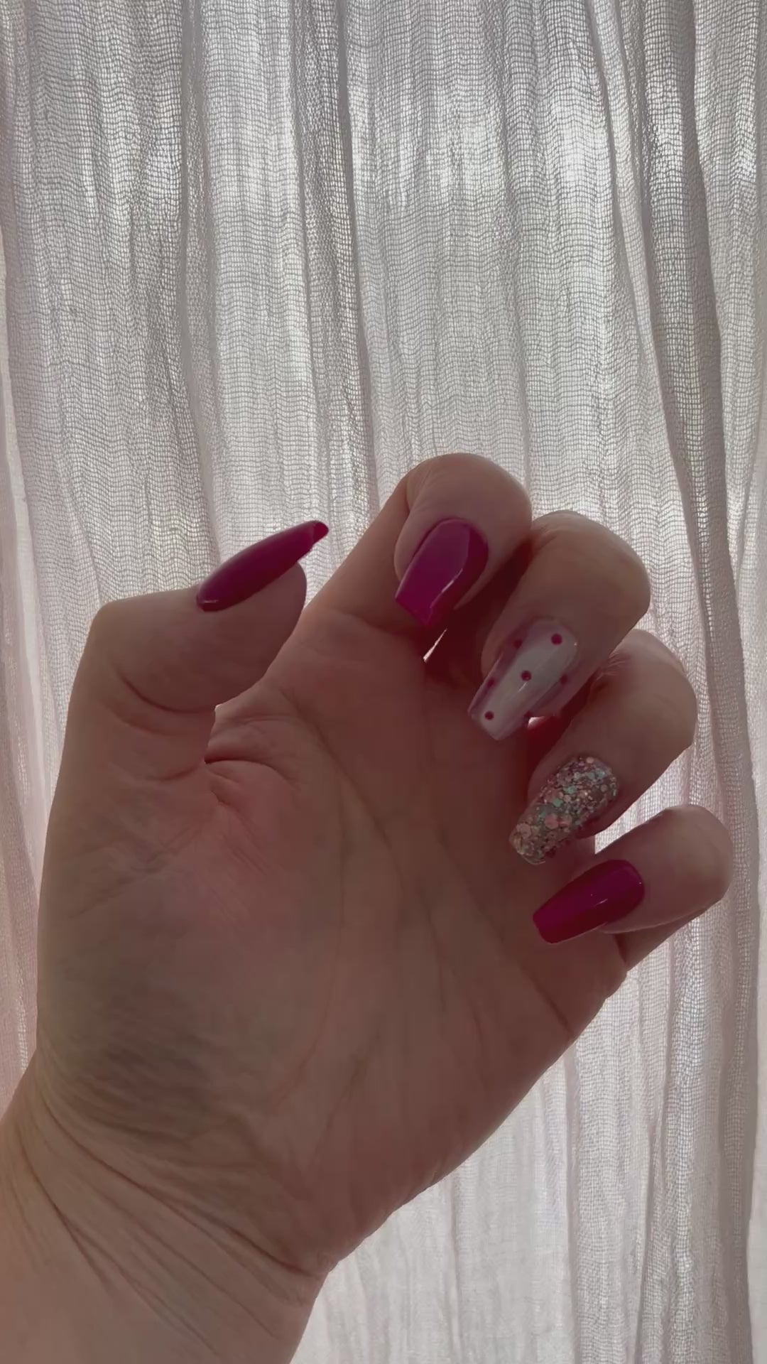 Pop Star handmade Press-On Nails (medium coffin) - MEDIUM NAIL SIZE