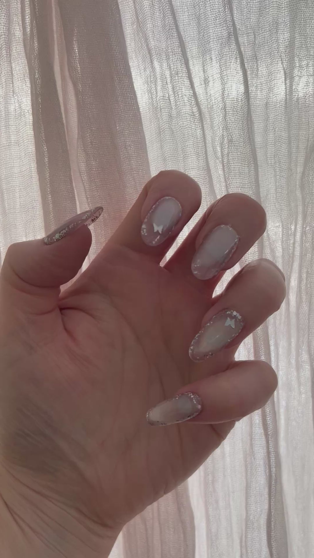 Flutterby handmade Press-On Nails (medium oval) - LARGE NAIL SIZE