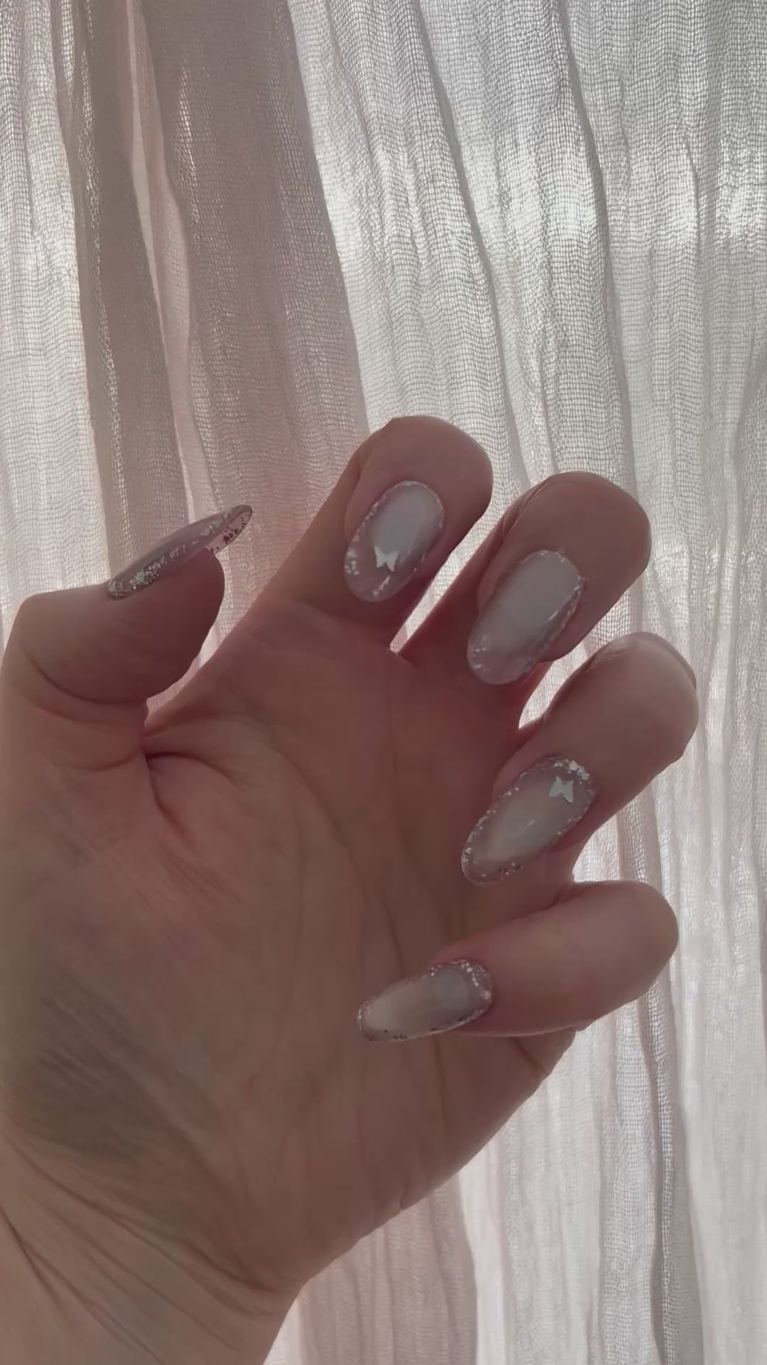 Flutterby handmade Press-On Nails (medium oval) - LARGE NAIL SIZE