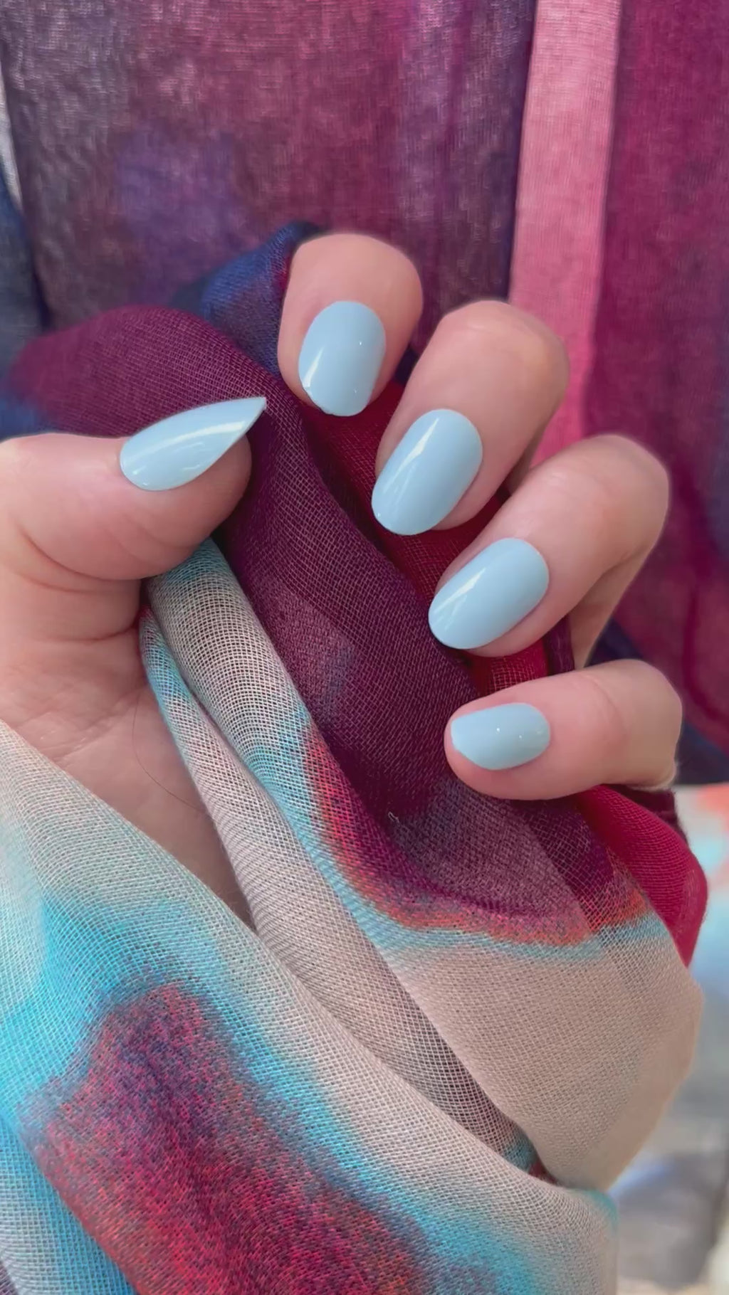 Skye Press-On Nails (medium oval)