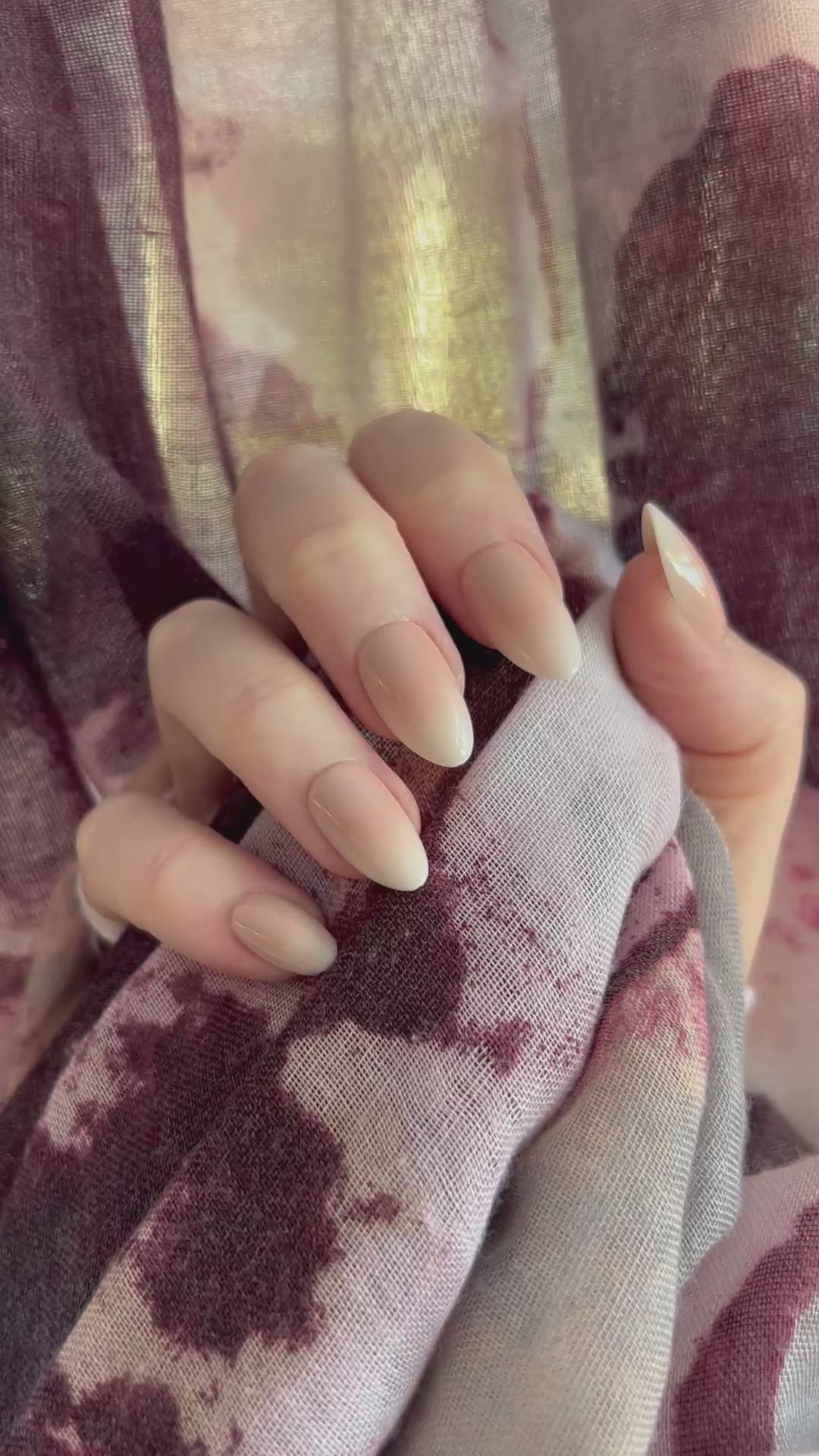 French Kiss Ombre Press-On Nails (medium almond)