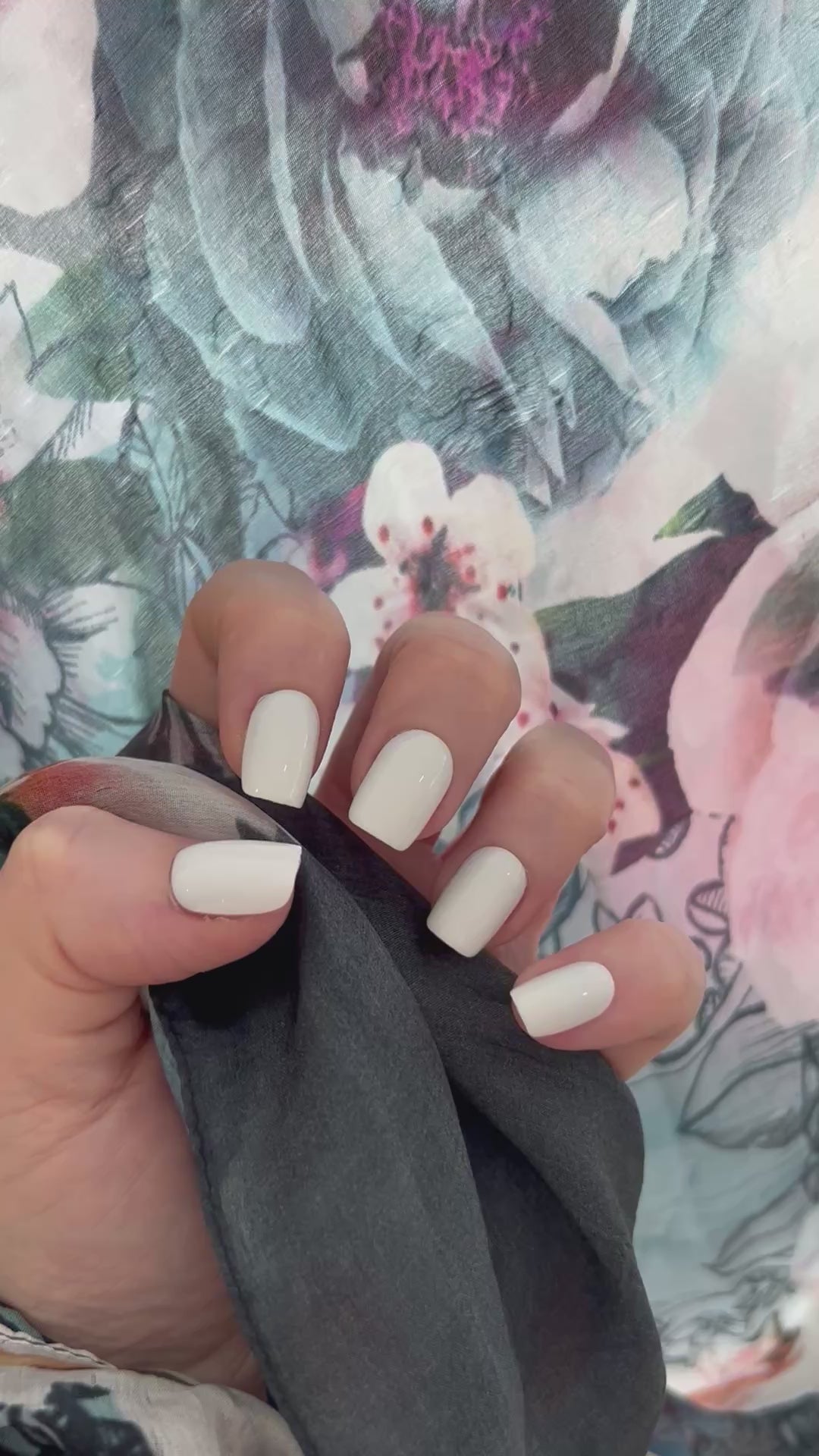 Cloud Press-On Nails (short square)
