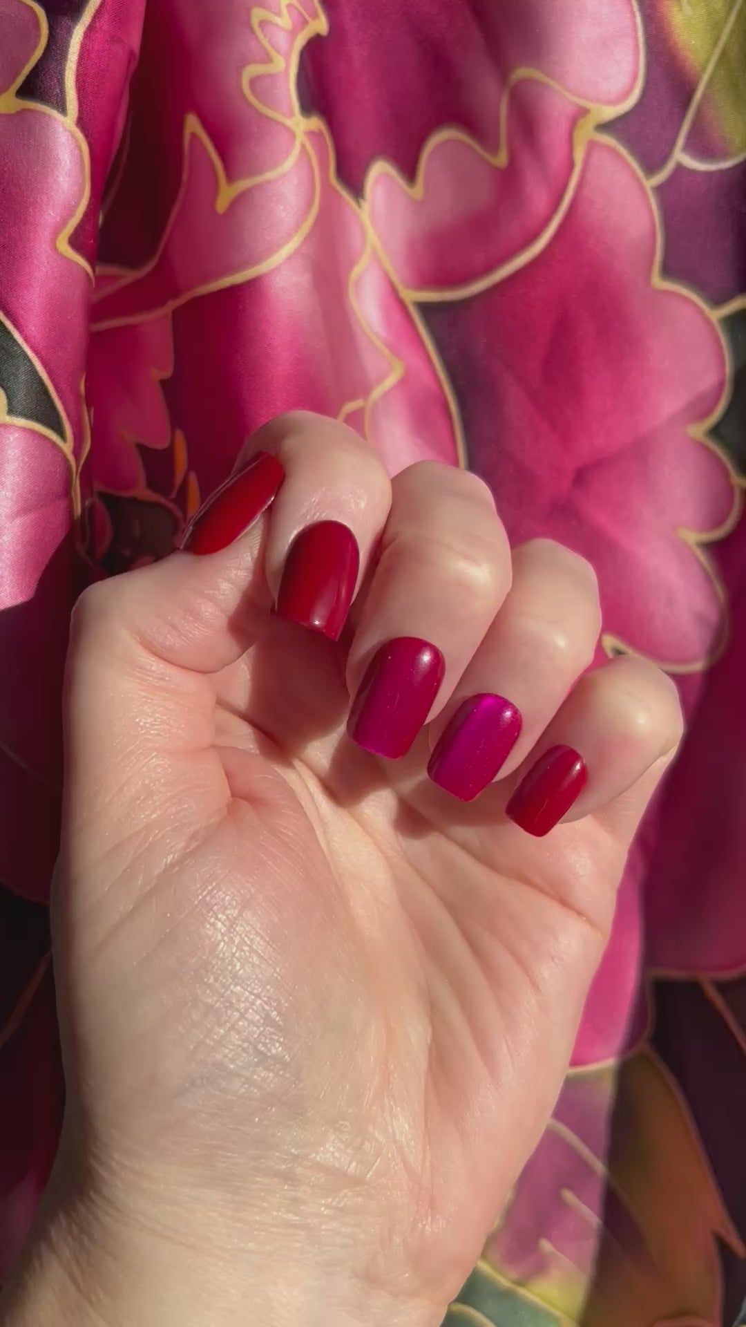 Ruby Slippers Press-On Nails (medium square)