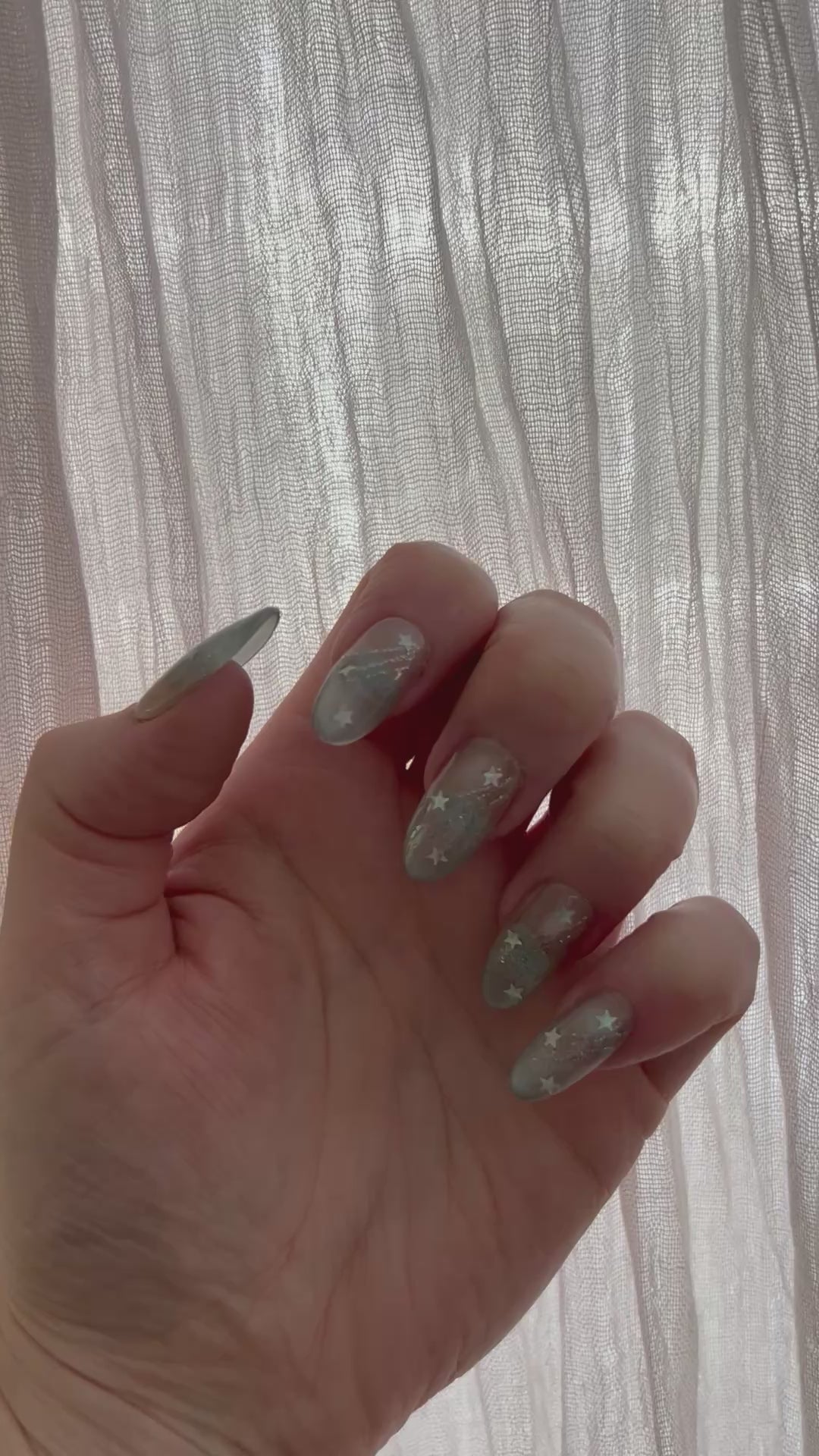 Shooting Star handmade Press-On Nails (medium oval) - MEDIUM NAIL SIZE