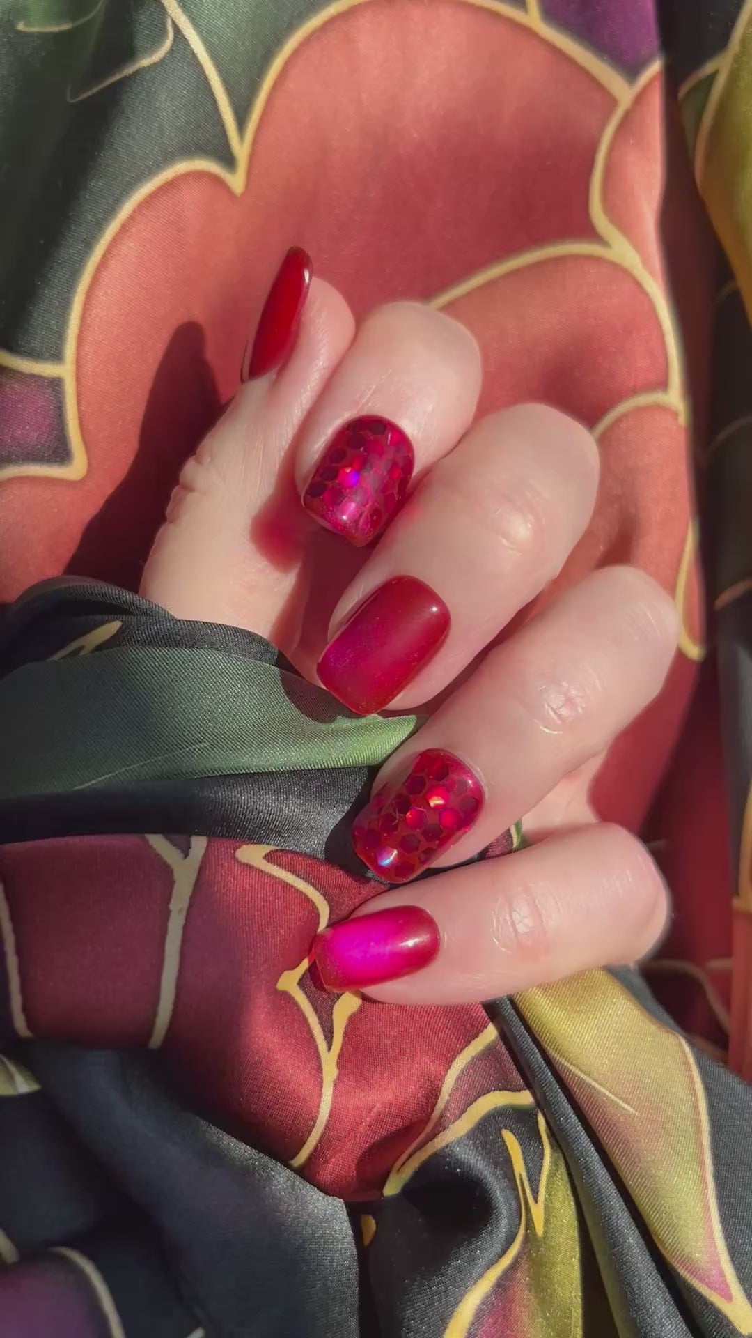 Ruby Sparkles handmade Press-On Nails (short square) - LARGE NAIL SIZE