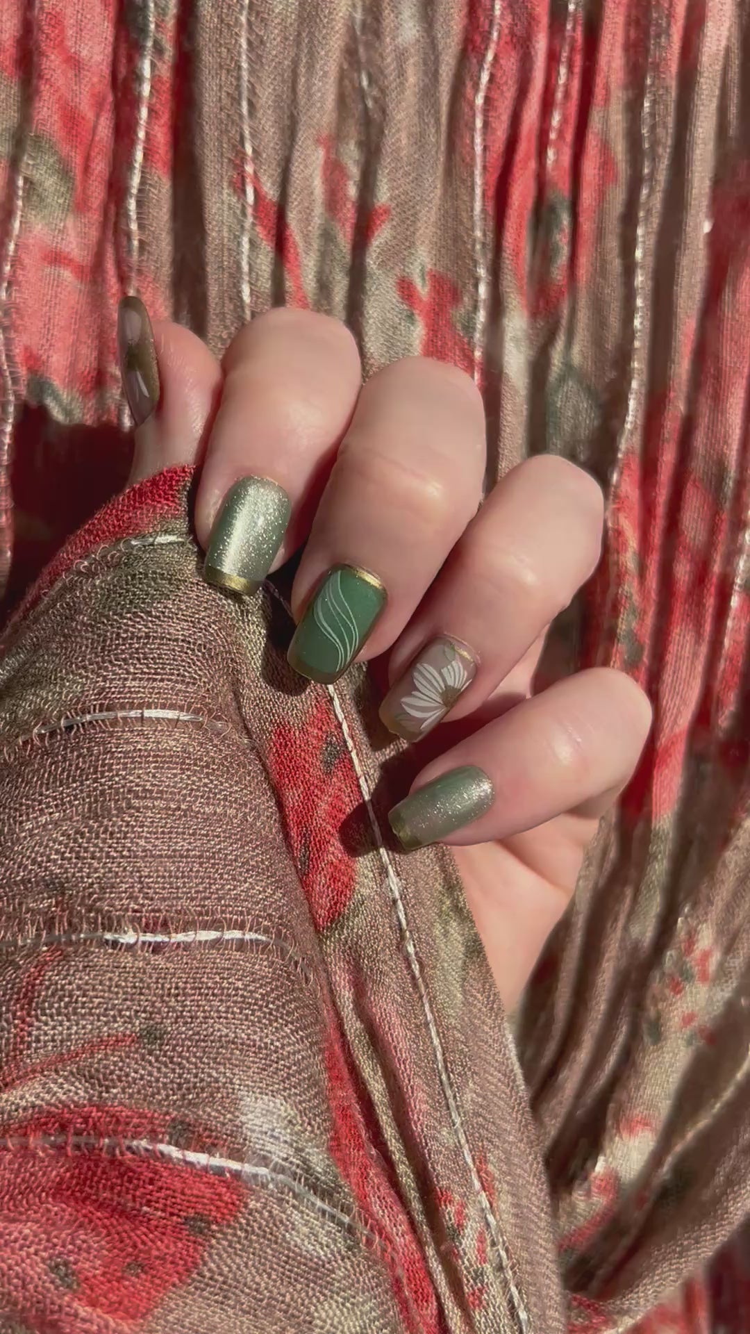 Gold Jade Bloom handmade Press-On Nails (short square) - SMALL NAIL SIZE